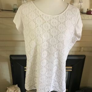 🆕 Liz Claiborne White Top.